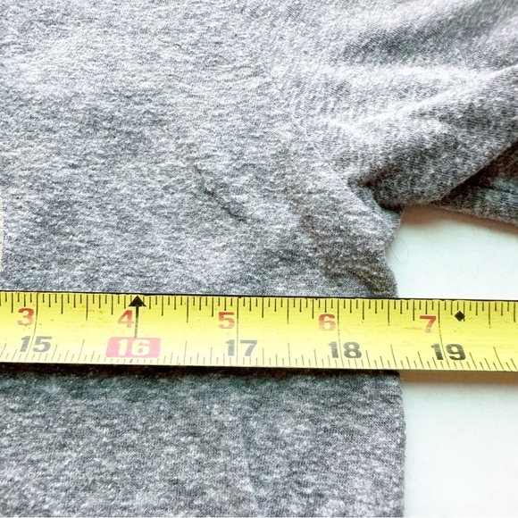 Death Valley National Park Lightweight Hoodie
In grey and blue - Picture 14 of 15